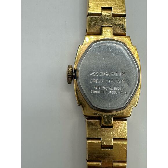 Vintage Timex Great Britian 18mm Manual Wind Watch Gold Plated set 2 main image 6